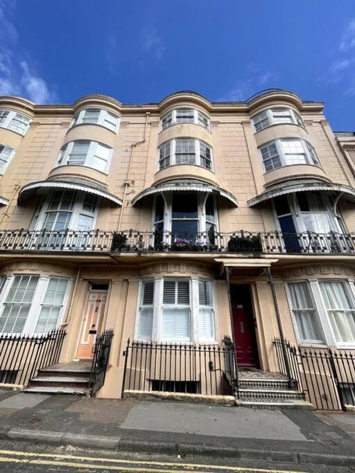 Cosy Home Away From Home. Brighton Exterior foto
